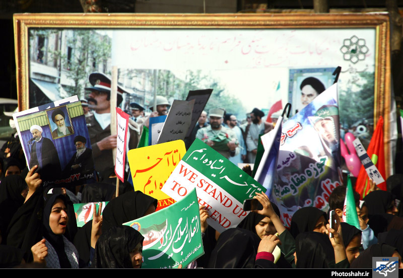 راهپیمایی یوم الله 22 بهمن در مشهد مقدس - 2