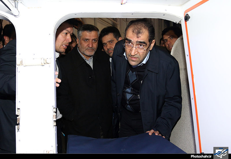 بازدید وزیر بهداشت از سیزدهمین نمایشگاه تجهیزات پزشکی در مشهد