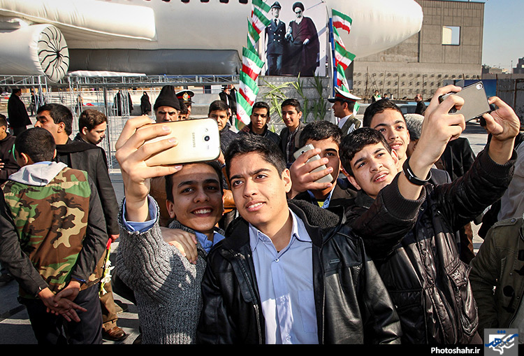 مراسم گرامیداشت سالروز ورود امام راحل به میهن و آغاز دهه فجر 