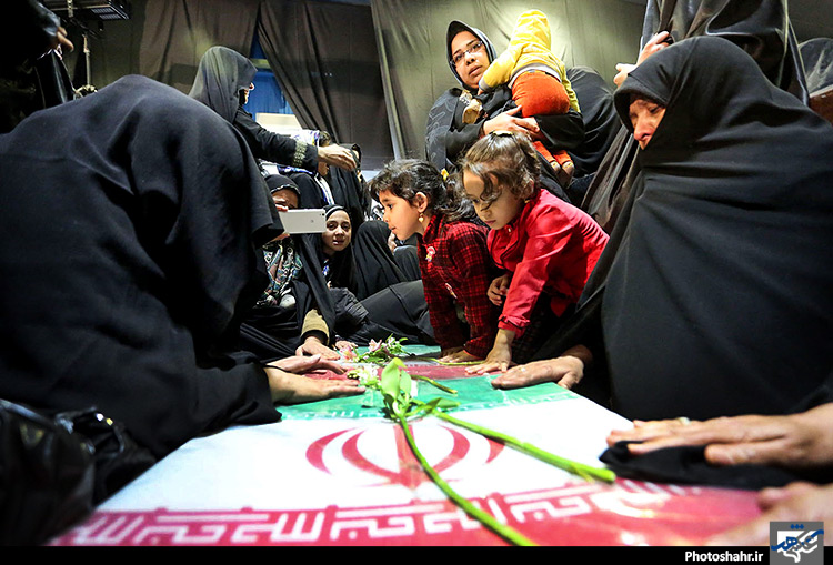 مراسم وداع با پیکر 11 شهید دفاع مقدس در مشهد