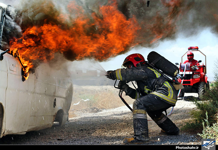  مانور آتش نشانی و اطفاء حریق