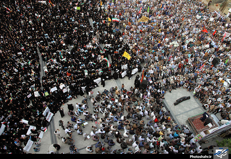 تجمع بزرگ مردمی 