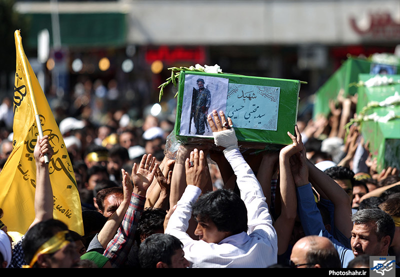 مراسم تشییع 5 شهید مدافع حرم در مشهد