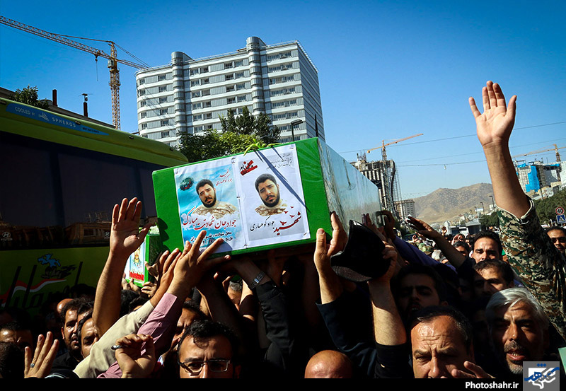 تشییع پیکر دو شهید مدافع حرم در مشهد