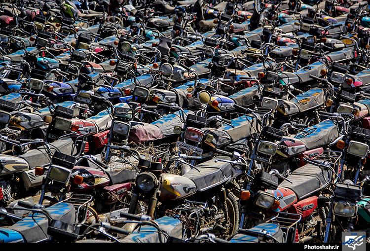 پارکینگ موتورهای توقیفی