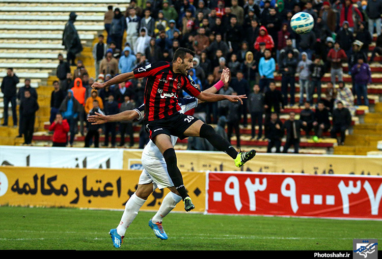 دیدار فوتبال تیم‌های سیاه جامگان ابومسلم و سایپا