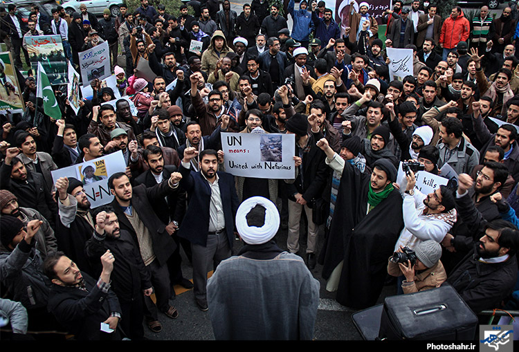  تجمع اعتراض‌آمیز در محکومیت کشتار شیعیان نیجریه‎ در مشهد