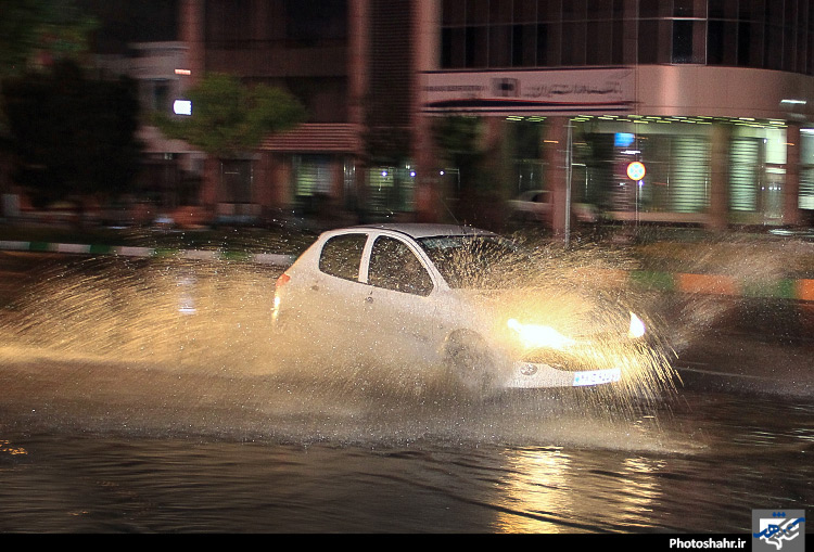 آب گرفتگی خیابان های مشهد بعد از بارش شدید باران