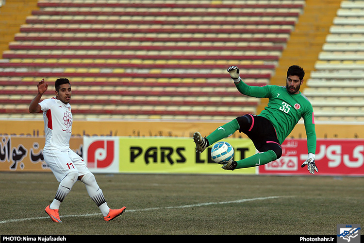 لیگ برتر فوتبال / مسابقه پدیده مشهد و سیاه جامگان