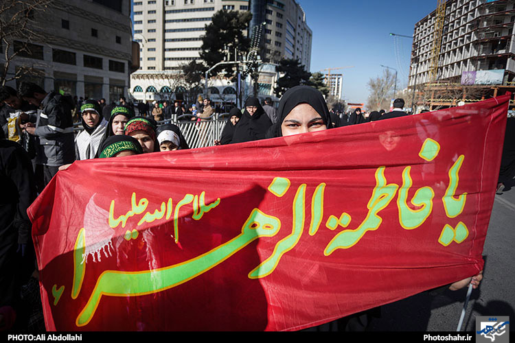 راهپیمایی بزرگداشت حماسه 9 دی و تشییع دو شهید مدافع حرم در مشهد 1