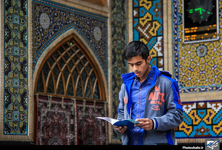 آخرین روز مراسم معنوی اعتکاف در حرم رضوی