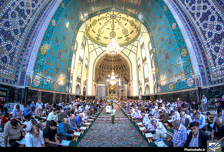 جزء خوانی قرآن کریم در مسجد گوهرشاد حرم رضوی