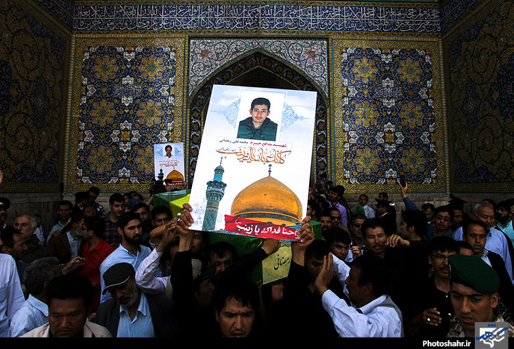 تشییع پیکر مطهر 8 شهید مدافع حرم در مشهد 2