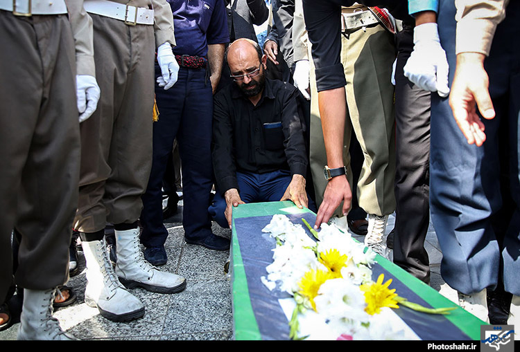 تشییع پیکر مادر شهید صیاد شیرازی 