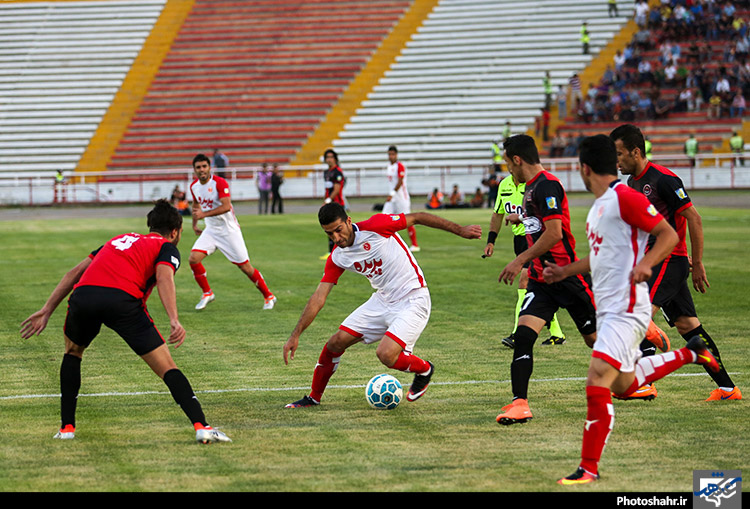   لیگ برتر فوتبال مسابقه پدیده مشهد و سیاه جامگان