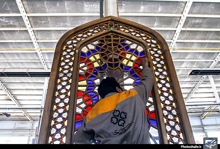  ارسال درب های حرم مطهر امام علی (ع) به نجف اشرف