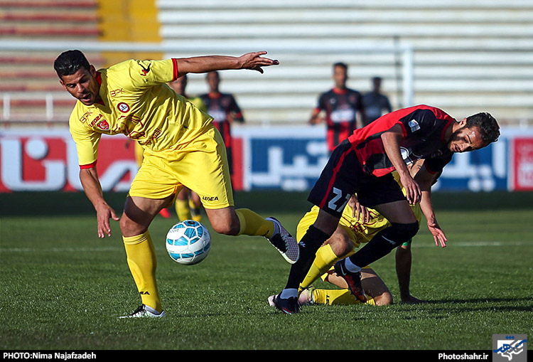لیگ برتر فوتبال مسابقه سیاه جامگان مشهد و نفت تهران