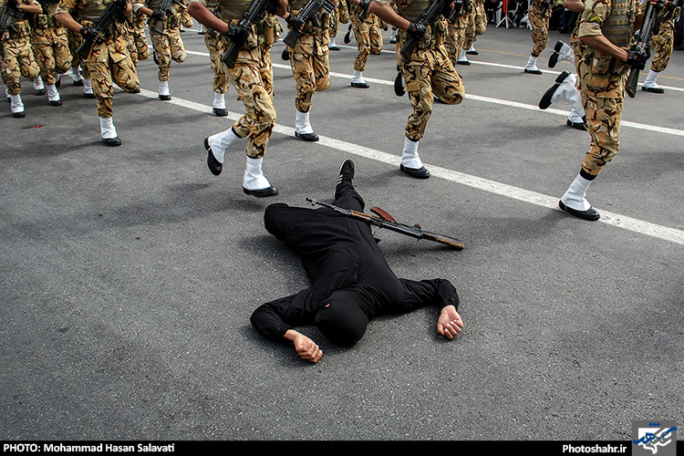 مراسم گرامیداشت روز ارتش در مشهد 