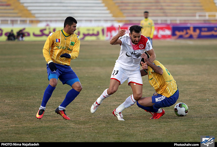 لیگ برتر فوتبال/ مسابقه پدیده و صنعت نفت آبادان