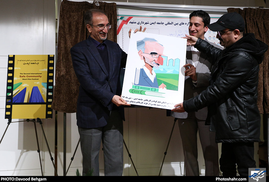  مراسم رونمایی از فراخوان دومین جشنواره بین المللی فیلم کوتاه و کاریکاتور جامعه ایمن