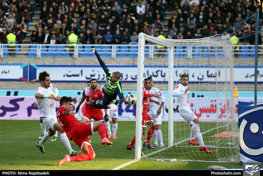 لیگ برتر فوتبال/ مسابقه پدیده و تراکتورسازی