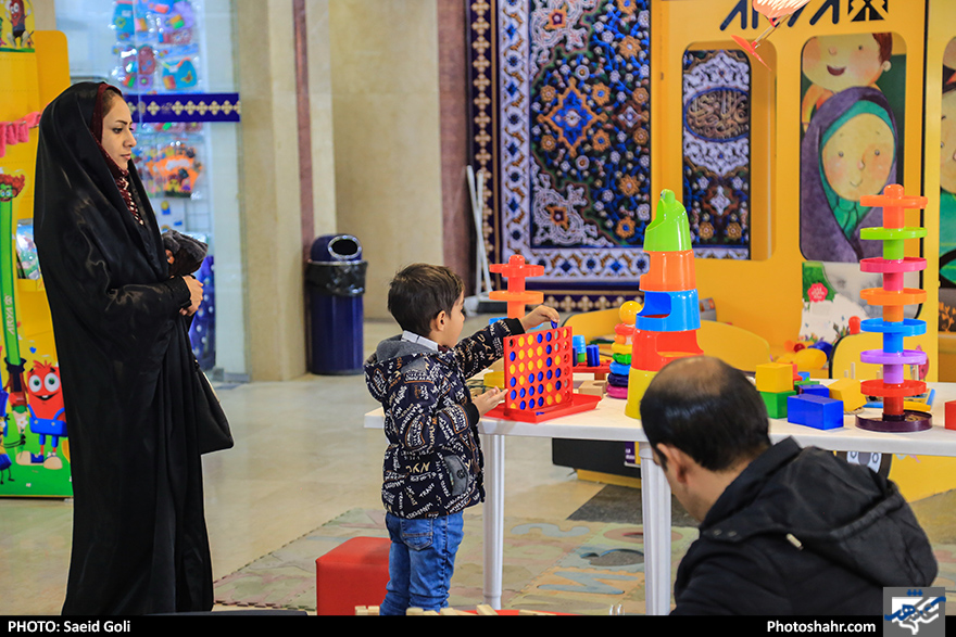  مرکز عرضه سوغات فرهنگی زائر 