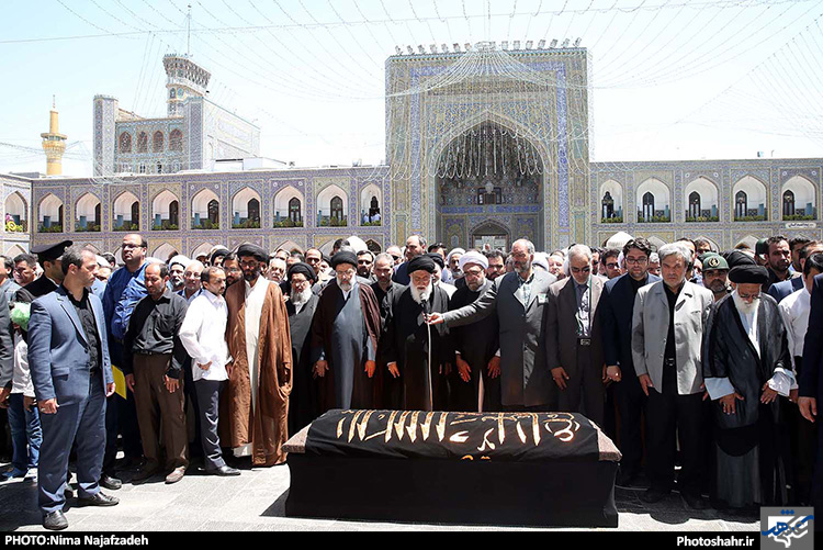 مراسم تشییع پیکر همسر حجت‌الاسلام علم‌الهدی 
