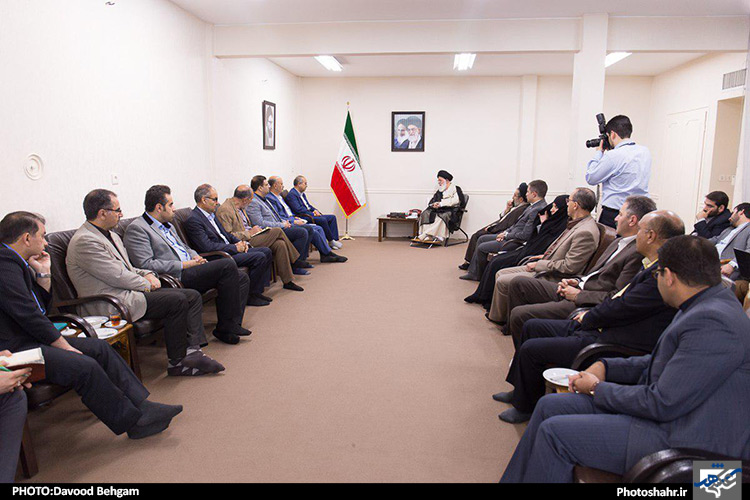 دیدار آیت‌الله علم‌الهدی با اعضای منتخب پنجمین دوره شورای اسلامی شهر مشهد