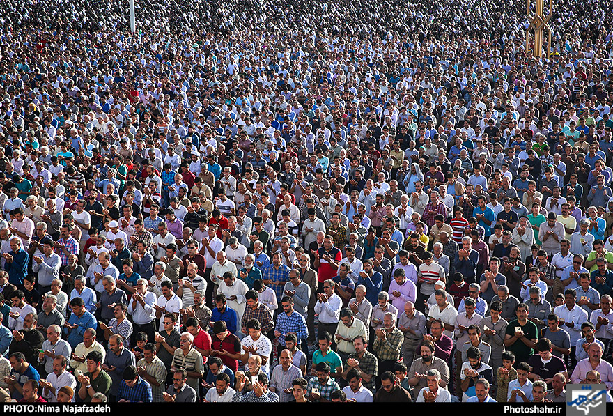 اقامه نماز عید سعید فطر در حرم مطهر رضوی 