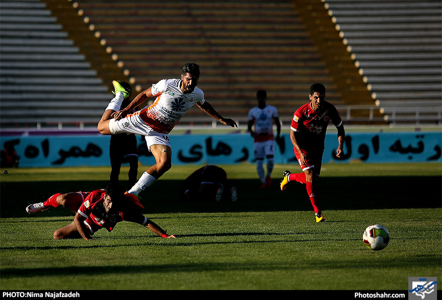 لیگ برتر فوتبال / مسابقه پدیده و سایپا تهران