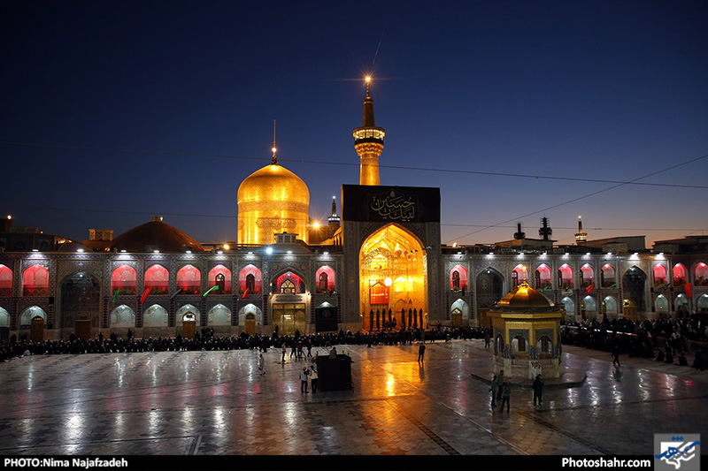 آیین خطبه خوانی شب عاشورا در حرم مطهر رضوی 