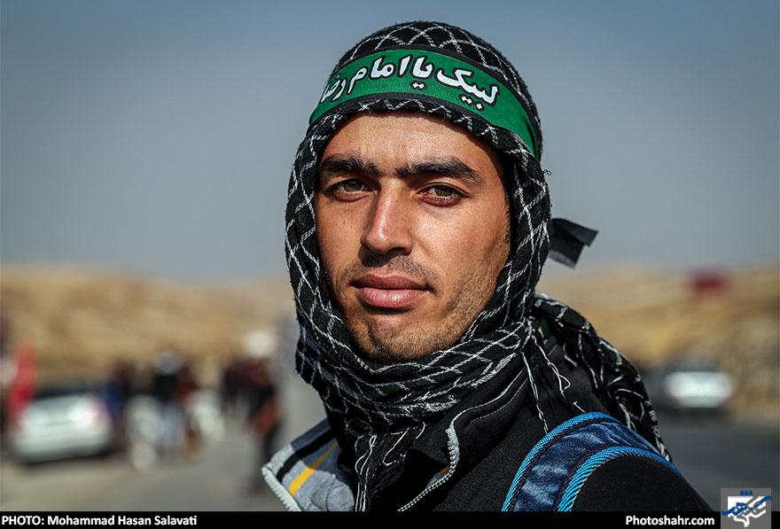 زائران پیاده امام رضا(ع)