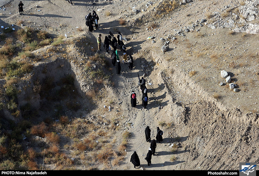 تصاویر هوایی کاروان های پیاده زائرین امام رضا (ع)