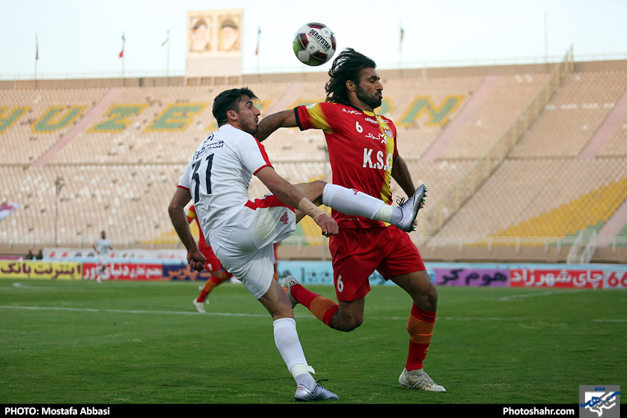 لیگ برتر فوتبال / مسابقه فولاد و پدیده