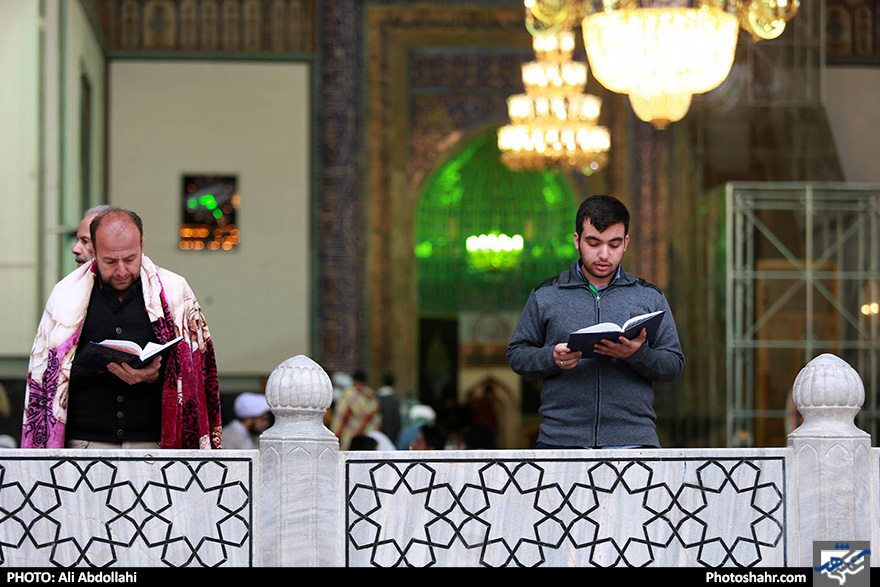 مراسم معنوی اعتکاف در حرم مطهر رضوی