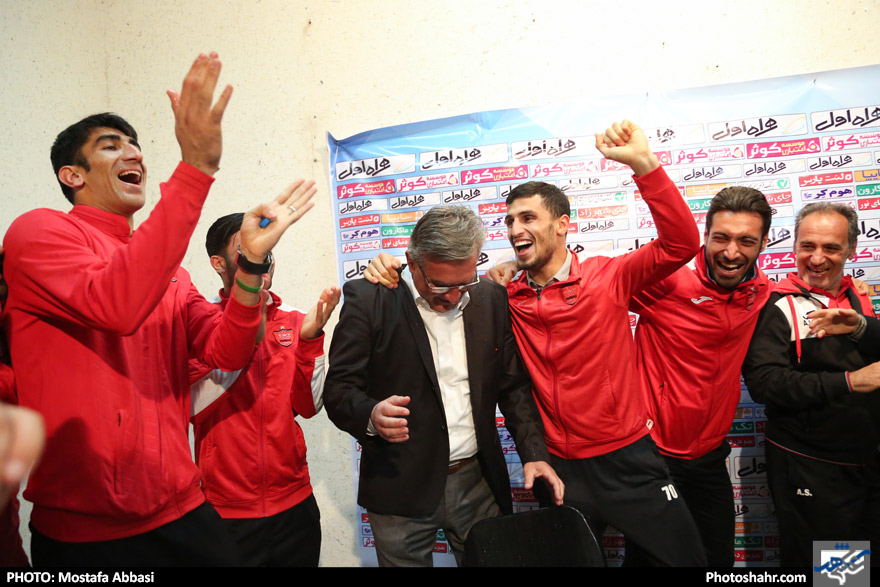 لیگ برتر فوتبال / مسابقه پدیده و پرسپولیس (2)