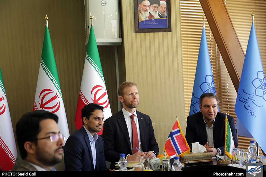 دیدار سفیرنروژ با معاون اقتصادی شهرداری مشهد مقدس