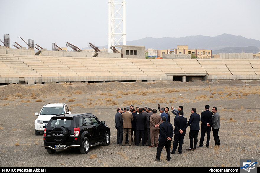 بازدید خادم از ورزشگاه 15 هزار نفری سبزوار