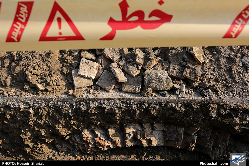 کشف یک اثر تاریخی در کوچه چهارباغ مشهد