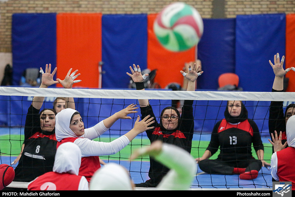 پایان سوپرلیگ والیبال نشسته بانوان کشور در مشهد