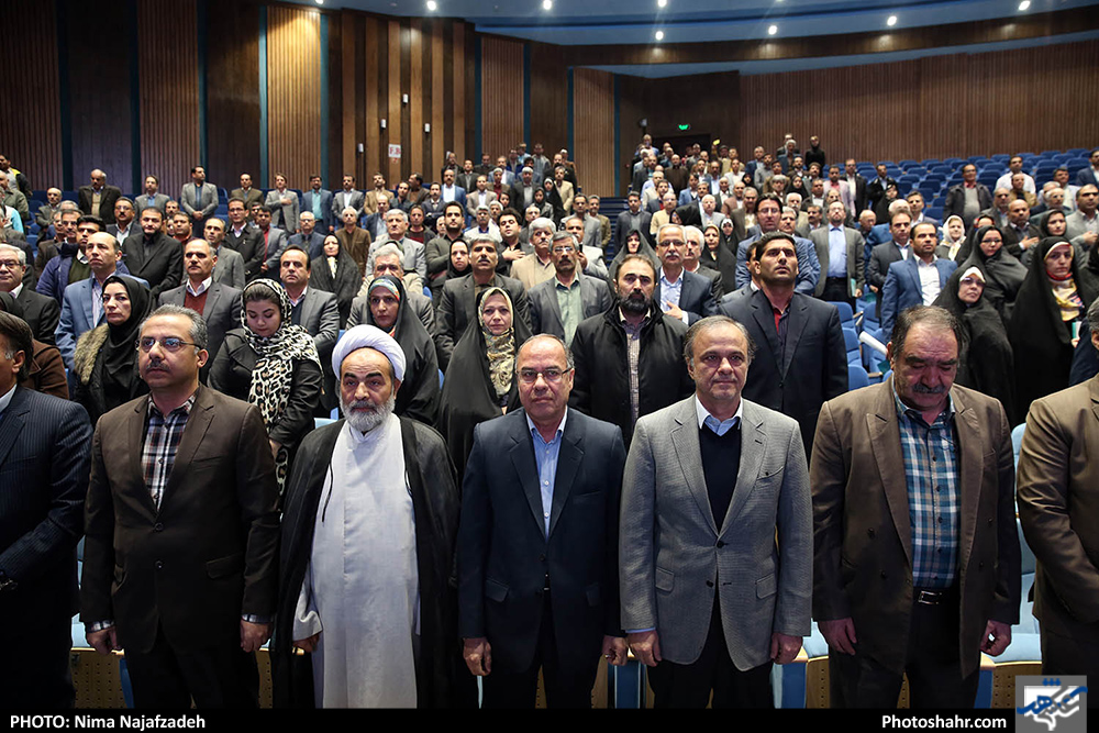 تقدیر از تولیدکنندگان و بهره برداران نمونه بخش کشاورزی استان خراسان رضوی 