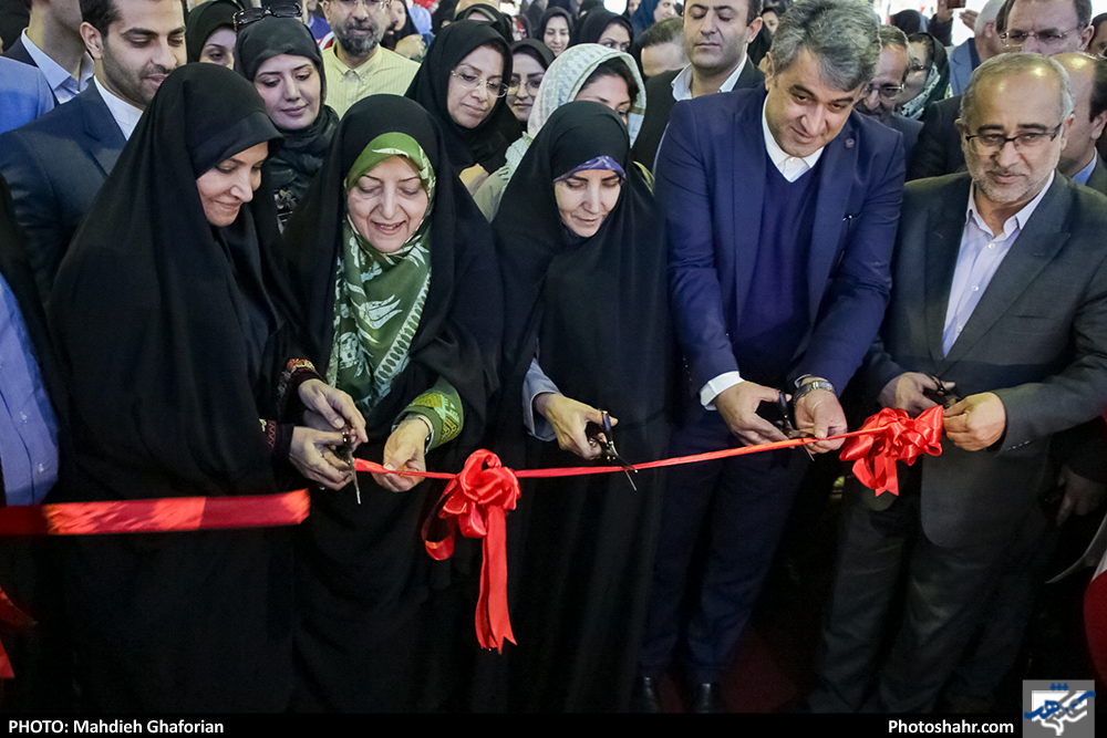 افتتاح نمایشگاه توانمندی بانوان ایران زمین «سایه سار مینو»