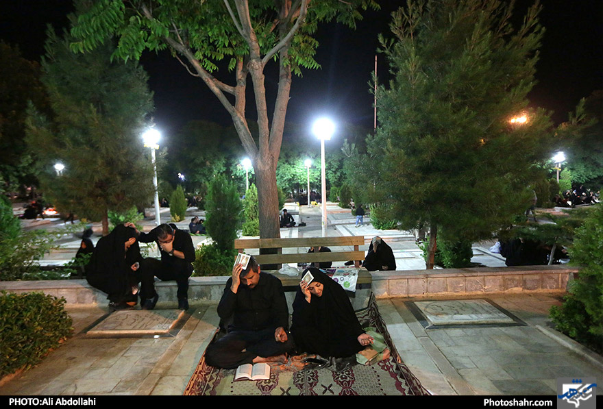 مراسم احیای شب بیست‌ویکم ماه مبارک رمضان دربهشت رضا(ع)