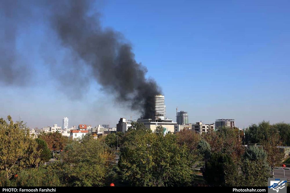 آتش‌سوزی برج مهر در خیابان کوهسنگی