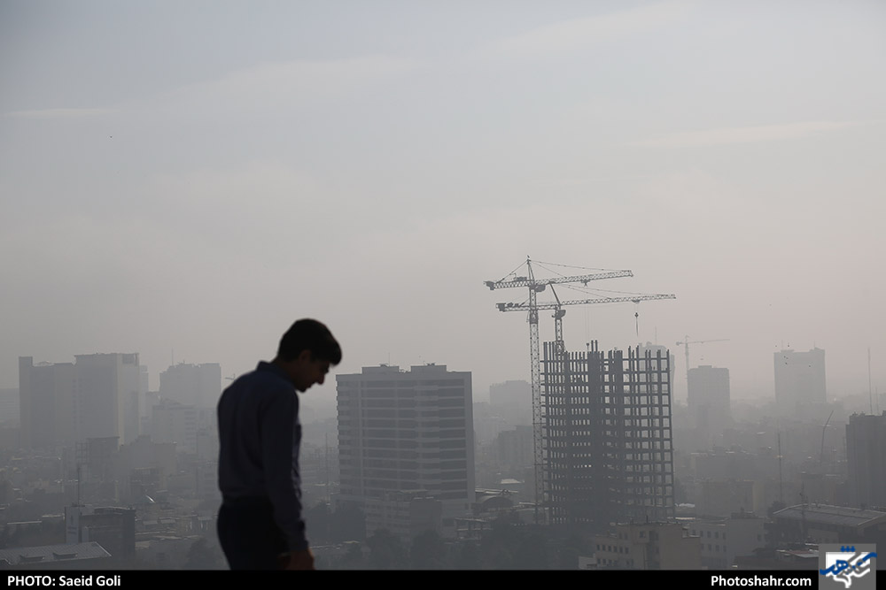 مه در آسمان مشهد