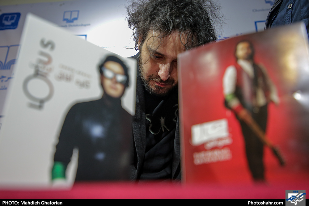 جشن امضای آثار کاوه آفاق در مشهد 