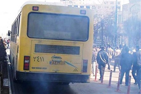 شهروند خبرنگار/ اتوبوس های فرسوده و آلودگی هوا