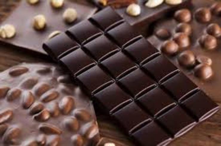 قیمت شکلات در بازار ثابت می‌ماند