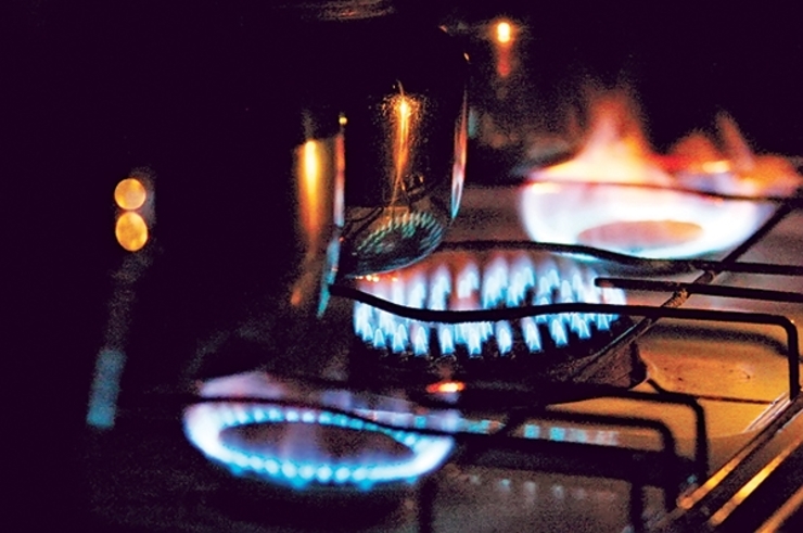 مصرف گاز خانگی در کشور به دلیل برودت هوا رکورد زد