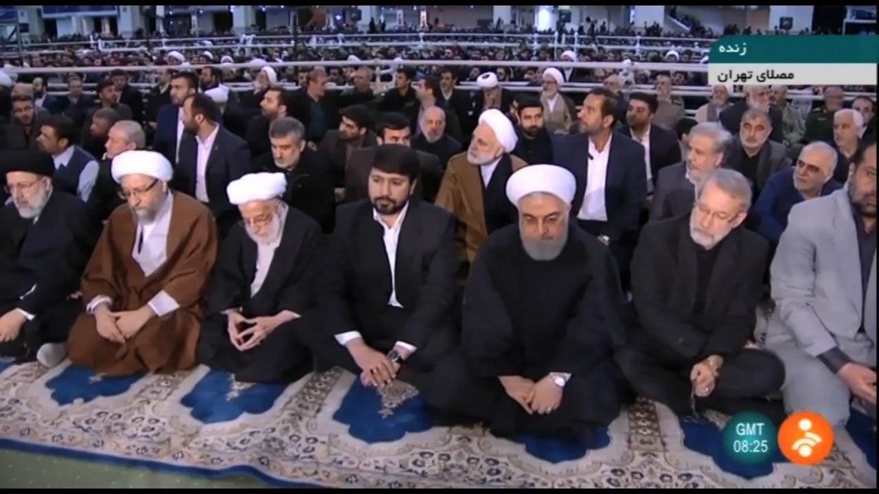 حضور رهبر انقلاب در مصلی تهران در جمع نمازگزاران جمعه+ ویدئو
